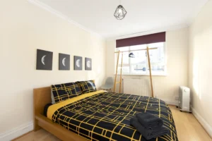 flat 27, macclesfield house -001-4550