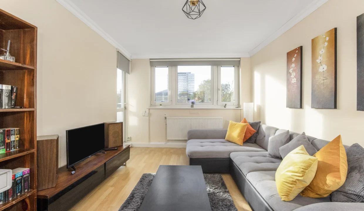 flat 27, macclesfield house -006-4550